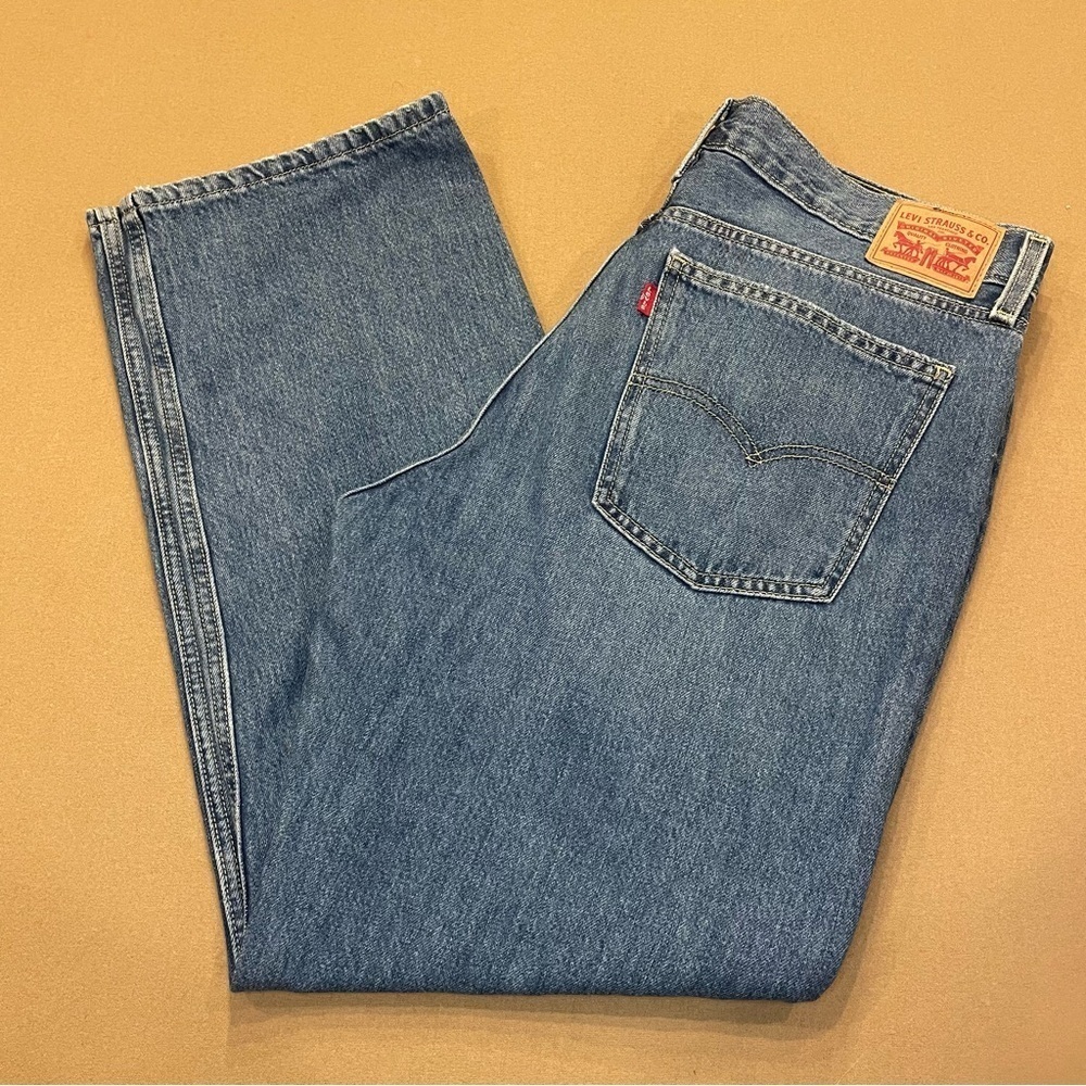 Levi’s Low Pro Straight Distressed 100% Cotton Jeans Size 32